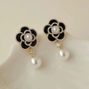 flower pearl drop earrings A206